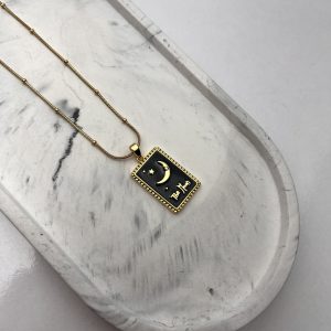 Altın Rengi Çelik Moon(Ay) Kolyesi