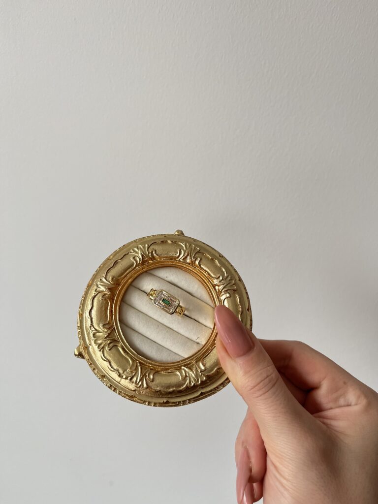 Yeşil Taşlı Yüzük