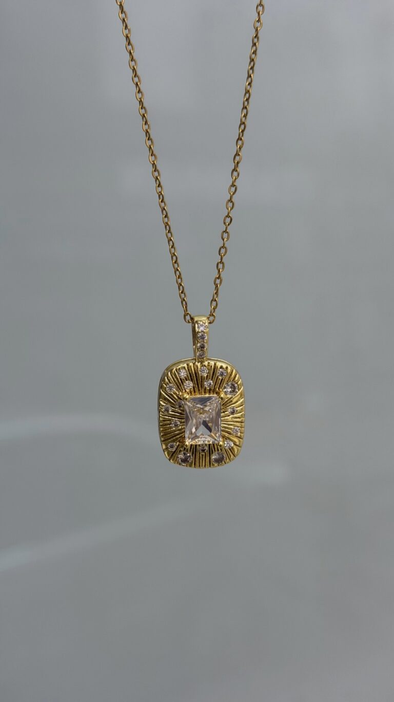 Gold Baget Taş Kolye