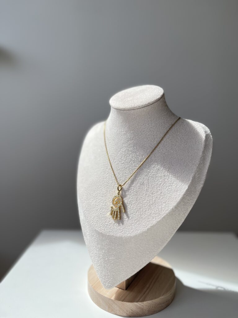 Gold Fatmaana Kolye