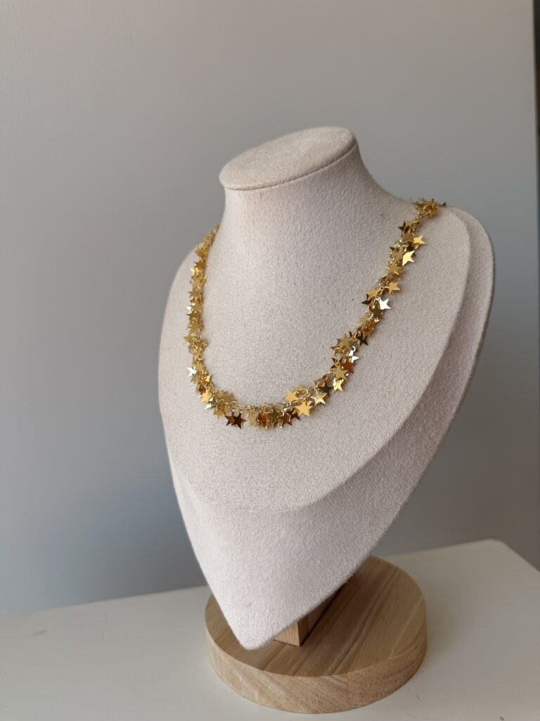 Gold yıldız Dökümlü Kolye