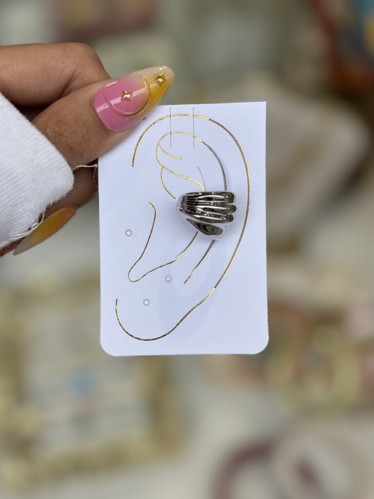 Gümüş Earcuff
